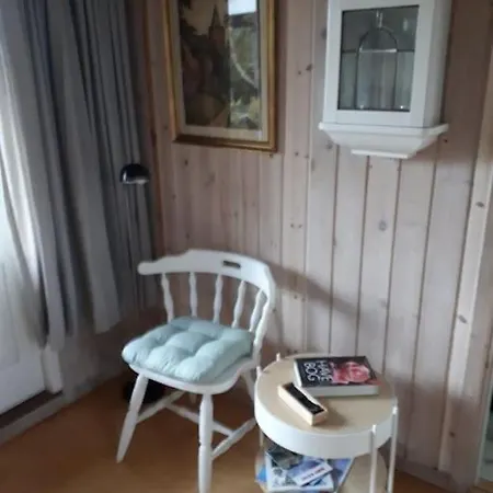 別荘 Niels' Hyggelige Sommerhus Pa Bogo *
